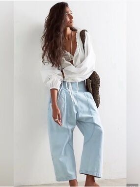 NWT FREE PEOPLE WE THE FREE LUNAN  CROP HAREM JEANS BOARDWALK - size L